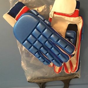 Brand new Dita Field hockey indoor gloves